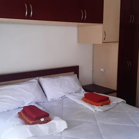 Bed and breakfast Sweet - *